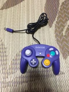 ゲームキューブコントローラーのサムネイル