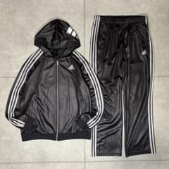 アディダス　セットアップ　コーティングジャージ　フードロゴ　パフォーマンス　上下 アディダス セットアップ コーティングジャージ フードロゴ