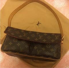 ルイヴィトン ヴィバ シテMM美品のサムネイル