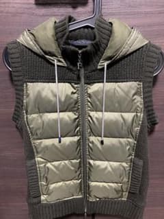 【新品】BALMAIN ダウンベスト ニットのサムネイル
