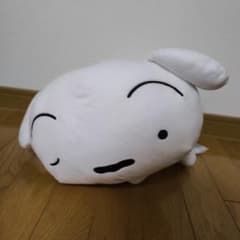 クレヨンしんちゃん めちゃでかシロぬいぐるみのサムネイル