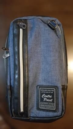 月初値下げします！Centre Point ボディバッグ ショルダーのサムネイル