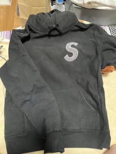 supremeパーカーのサムネイル