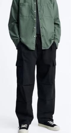 ZARA パラシュート カーゴパンツのサムネイル