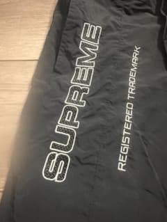 SUPREME ブラック ナイロンパンツのサムネイル