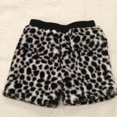 最終値下げ！未使用品 codycoby 90 もこもこ ショートパンツのサムネイル