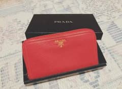 PRADA 財布のサムネイル