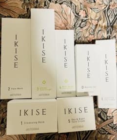 doTERRA IKISE スキンケアセット - メルカリ
