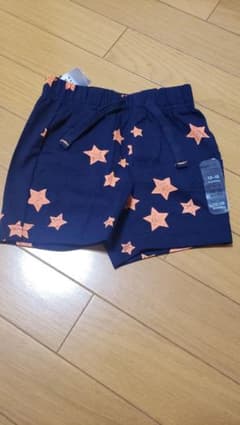 ☆mie様☆ベビーGAP 星柄ハーフパンツのサムネイル