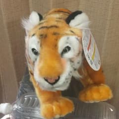 虎　トラ　ぬいぐるみのサムネイル
