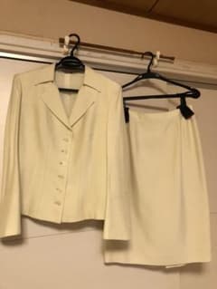 GIVENCHYスーツのサムネイル