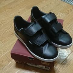 スニーカーのサムネイル