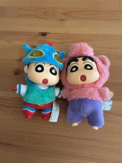 クレヨンしんちゃん ぬいぐるみ マスコット 2種セットのサムネイル
