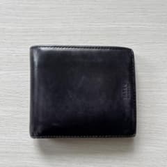 TAKEO KIKUCHI 二つ折り財布　ガラスレザーのサムネイル
