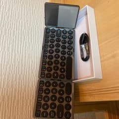 携帯用折りたたみ式&タッチポット付きキーボードのサムネイル