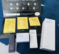 新品未使用　Attenir ドレススノー スキンケアセット サンプル付きのサムネイル