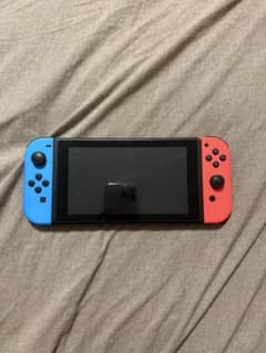 ニンテンドースイッチ ネオンブルー/レッドのサムネイル