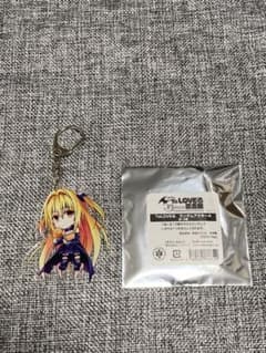 Ｔo  ＬOＶＥる原画展　ランダムアクキーA   ヤミのサムネイル