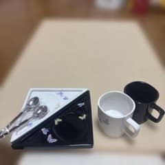 ペアカップ＆ソーサー スプーン付 モノトーン 蝶柄のサムネイル