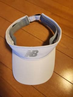 New Balance マラソン用バイザー ホワイト