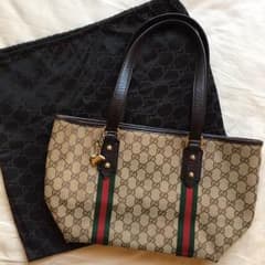 カバー付☆GUCCI グッチ ウェビングライン GG柄 チャーム付トートバックのサムネイル