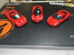 k*a様 トミカ フェラーリ3台セットミカ LaFerrari, 488GTB,のサムネイル