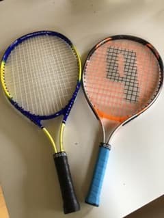 テニスラケット 子供の遊び用　二本のサムネイル
