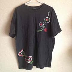 和柄Tシャツのサムネイル