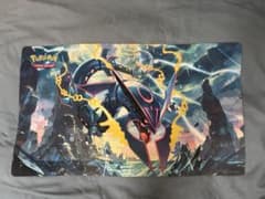 色違い メガレックウザ プレイマット 海外正規品のサムネイル
