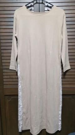 【フェリシモ】後ろ花柄プリーツドッキングワンピース