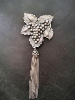 joseff of hollywood ジョセフオブハリウッド 葡萄ブローチ - メルカリ
