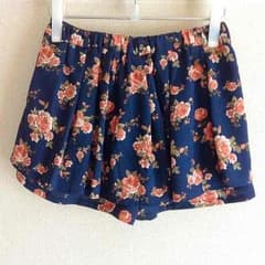薔薇柄キュロットのサムネイル