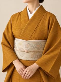 着物 色無地 正絹　単衣　紬　落ち着いた山吹色系 上品のサムネイル