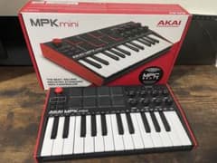 AKAI MPK mini midiキーボード MPCのサムネイル