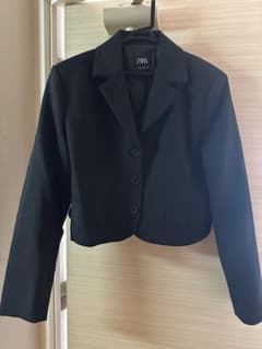 ZARA ブラック テーラードジャケットのサムネイル
