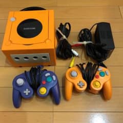 ゲームキューブとコントローラーのサムネイル