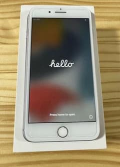 iPhone 7 Plus Silver 128 GB SIMフリーのサムネイル