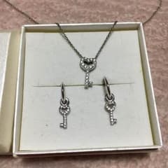 ピアス ネックレス PURE DAYSのサムネイル
