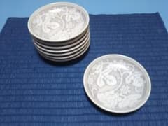 更にお値下げ☆赤峰の小皿8枚のサムネイル