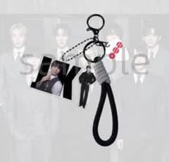 BTS グク ジョングクARIRANG アリラン アクリルキーホルダー - メルカリ