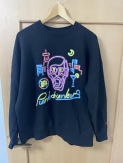 【美品】PUNK DRUNKERS ネオンプリント スウェット ブラックのサムネイル