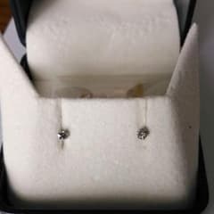プラチナ♡ダイヤピアス(キャッチ1個)のサムネイル