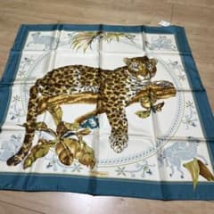 サルヴァトーレフェラガモ　スカーフのサムネイル