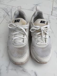 NIKE スニーカー ホワイト レディースのサムネイル