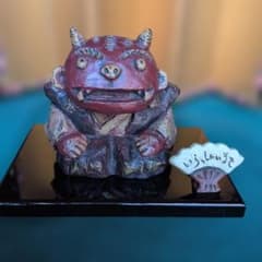 セトクラフト SETOCRAFT 赤鬼の置物 いらっしゃいませの扇子付きのサムネイル