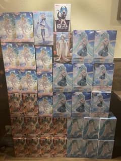 早い者勝ち‼️最終処分価格‼️フィギュア まとめ売り 31点セット 新品！未開封！早い者勝ち！初音ミク フィギュア 36点 大量セット