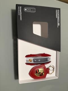 ポルシェ キーケース 赤のサムネイル