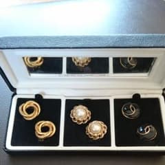 ピエールカルダン  イヤリングセットのサムネイル