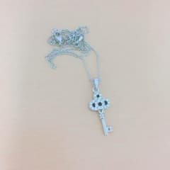 ネックレス 鍵のサムネイル