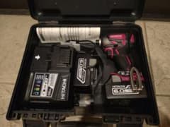 HITACHI 電動インパクトドライバー 18V 6.0Ah セットのサムネイル